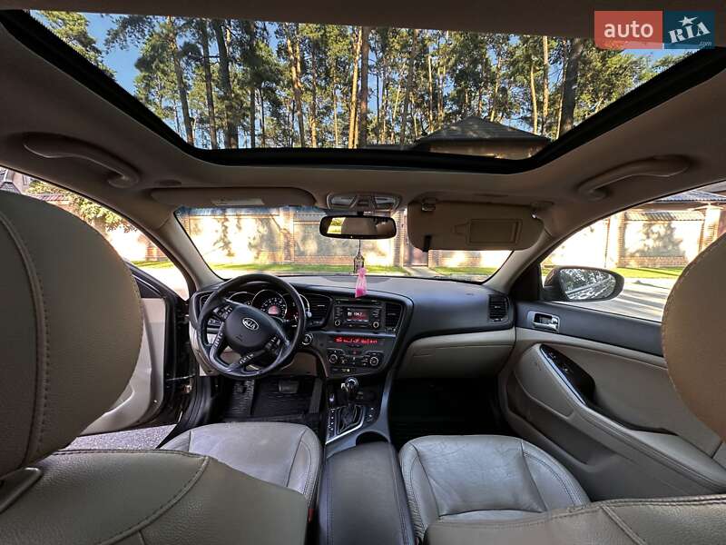 Седан Kia Optima 2012 в Чернігові