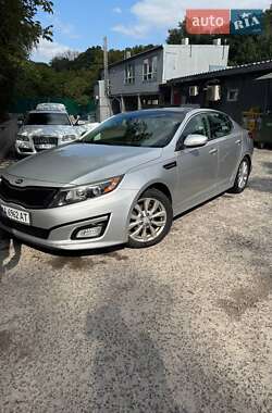 Седан Kia Optima 2014 в Киеве