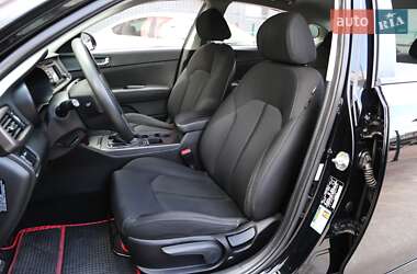 Седан Kia Optima 2016 в 