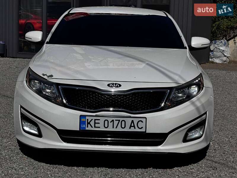 Седан Kia Optima 2015 в Днепре