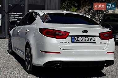 Седан Kia Optima 2015 в Днепре