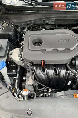 Седан Kia Optima 2017 в 