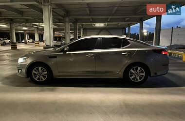 Седан Kia Optima 2015 в Киеве
