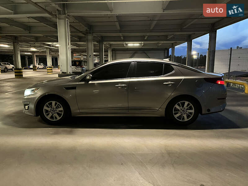 Седан Kia Optima 2015 в Киеве