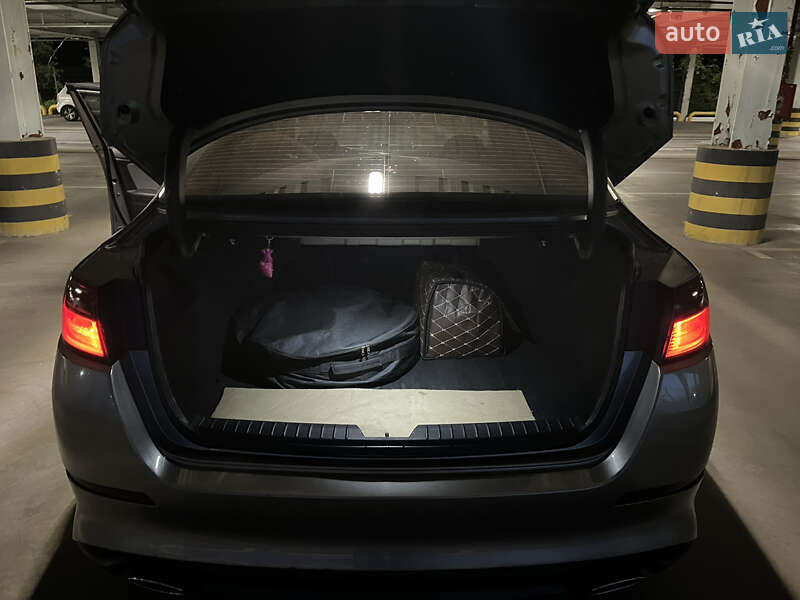 Седан Kia Optima 2015 в Киеве