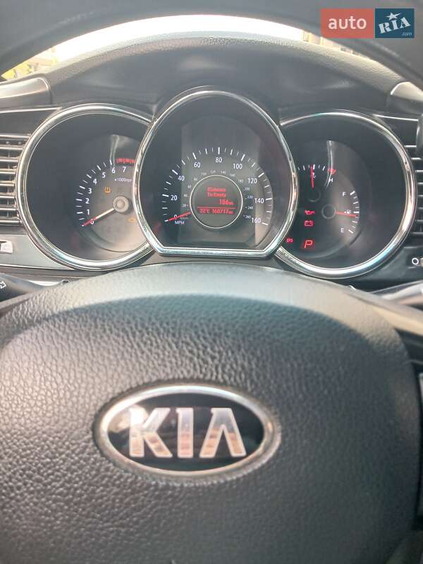 Седан Kia Optima 2013 в Вишневому