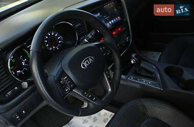 Седан Kia Optima 2012 в 