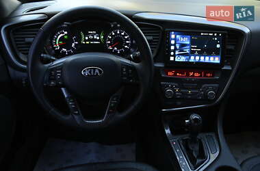 Седан Kia Optima 2012 в 
