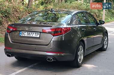 Седан Kia Optima 2014 в 