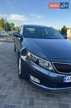 Седан Kia Optima 2015 в 