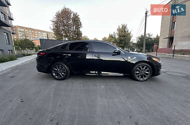 Седан Kia Optima 2016 в Фастові