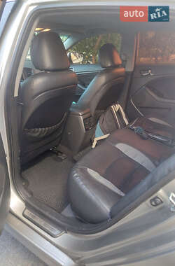 Седан Kia Optima 2013 в 