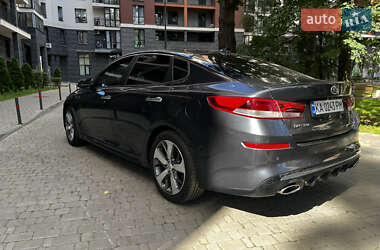 Седан Kia Optima 2019 в 