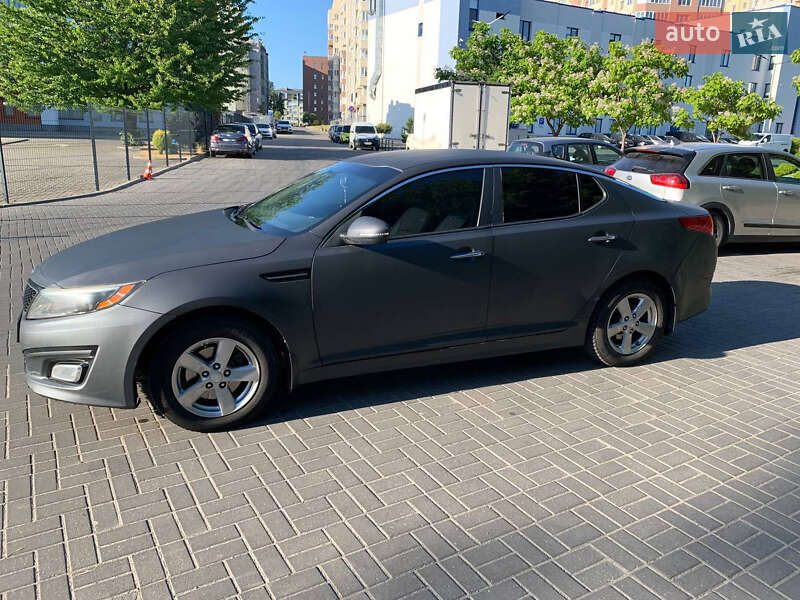 Седан Kia Optima 2015 в Львове