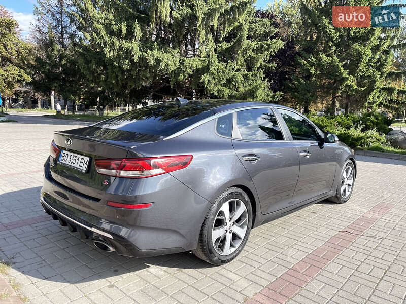 Седан Kia Optima 2018 в Тернополі