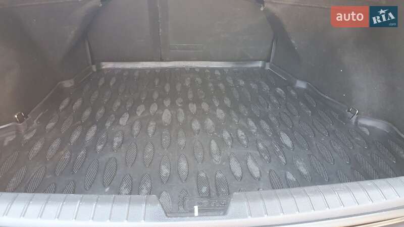 Седан Kia Optima 2012 в Киеве