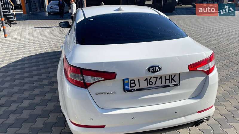 Седан Kia Optima 2012 в Харькове