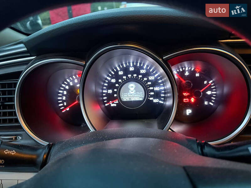 Седан Kia Optima 2014 в Києві