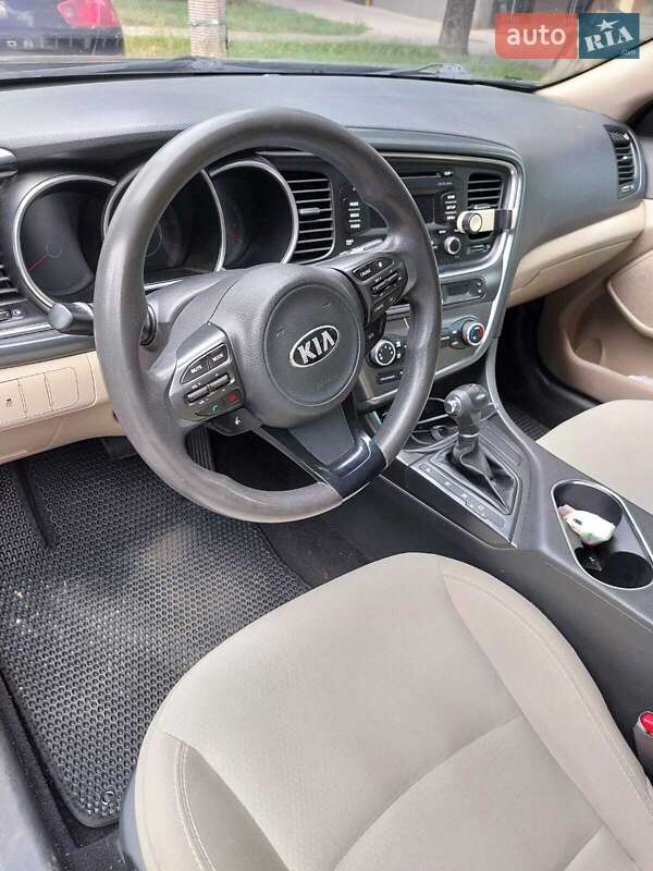Седан Kia Optima 2014 в Луцке
