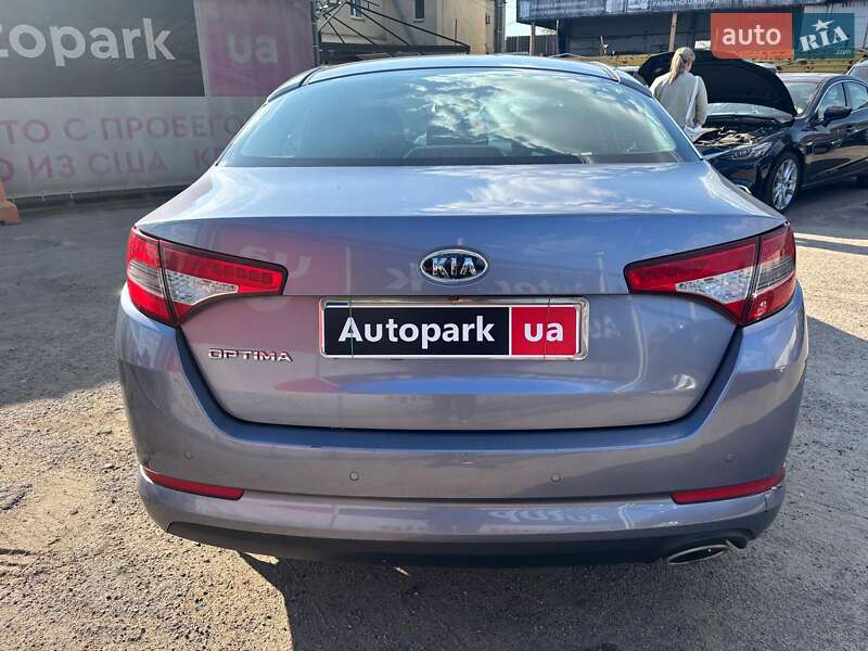 Седан Kia Optima 2012 в Запорожье