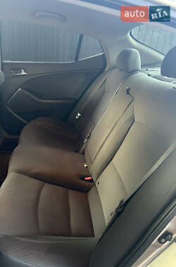 Седан Kia Optima 2013 в Киеве