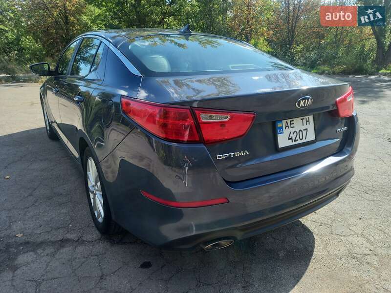 Седан Kia Optima 2014 в Кривом Роге