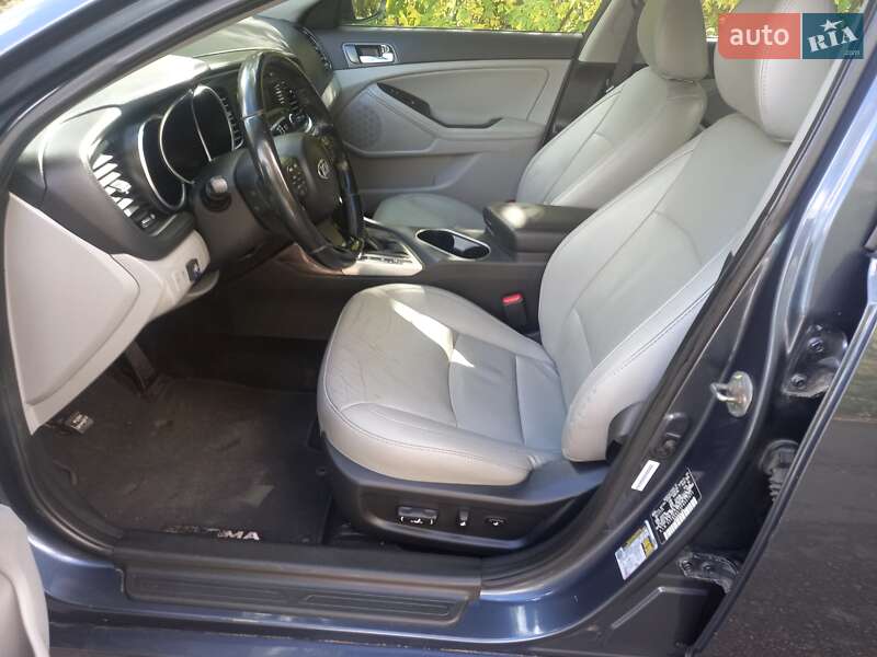 Седан Kia Optima 2014 в Кривом Роге