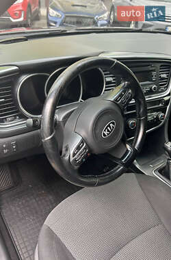 Седан Kia Optima 2014 в Киеве