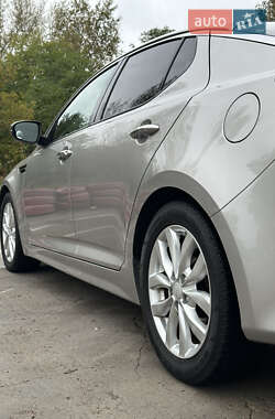 Седан Kia Optima 2014 в 
