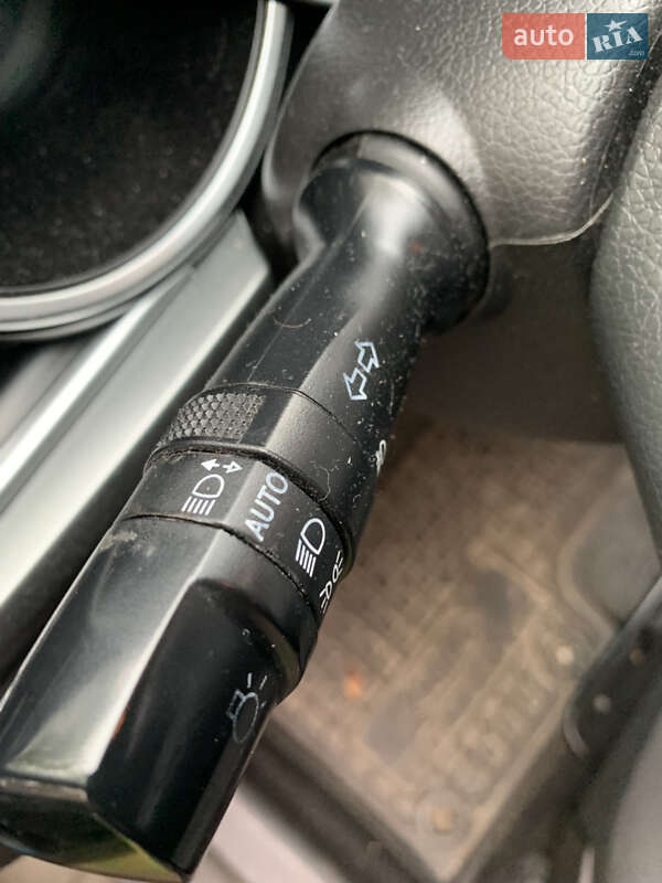 Седан Kia Optima 2015 в Києві