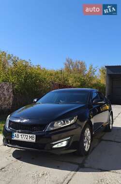 Седан Kia Optima 2012 в Песчанке