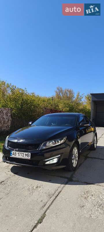 Седан Kia Optima 2012 в 