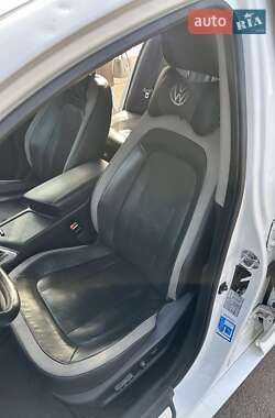 Седан Kia Optima 2013 в  фото 15 Седан Kia Optima 2013 в