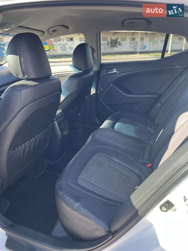 Седан Kia Optima 2012 в Одессе