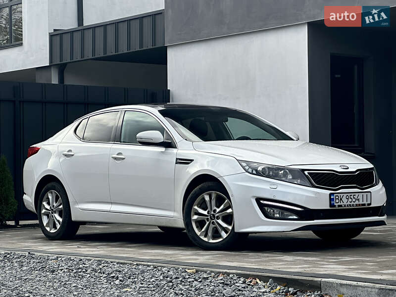 Седан Kia Optima 2012 в Рівному
