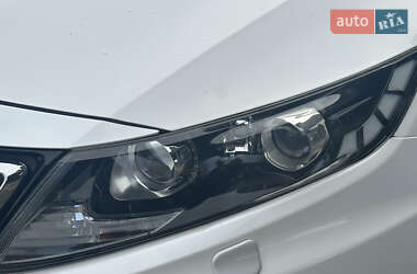Седан Kia Optima 2012 в 