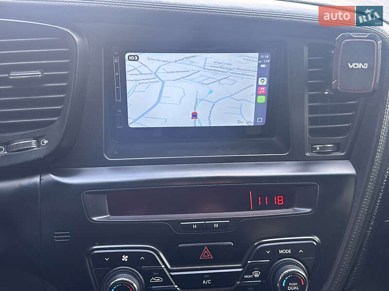 Седан Kia Optima 2012 в Рівному