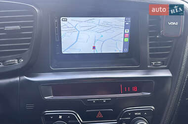 Седан Kia Optima 2012 в 