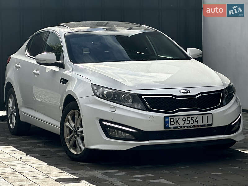 Седан Kia Optima 2012 в Рівному