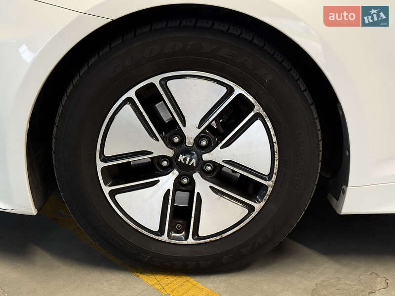 Седан Kia Optima 2013 в Киеве фото 5 Седан Kia Optima 2013 в Киеве