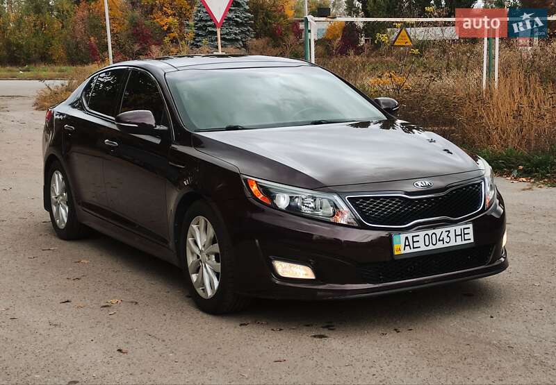 Седан Kia Optima 2015 в Полтаве