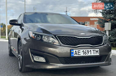 Седан Kia Optima 2014 в 