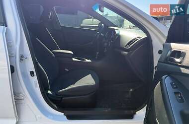 Седан Kia Optima 2015 в 