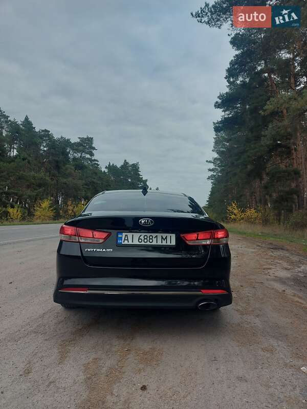 Седан Kia Optima 2016 в Ракитном