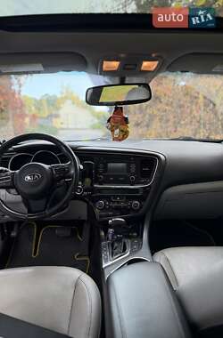 Седан Kia Optima 2014 в 