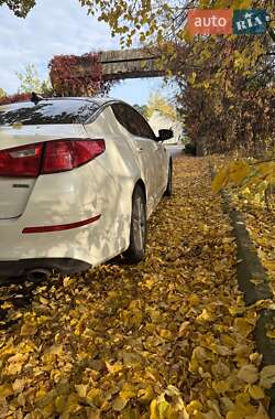 Седан Kia Optima 2014 в 