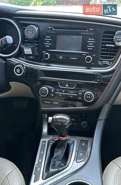 Седан Kia Optima 2014 в 