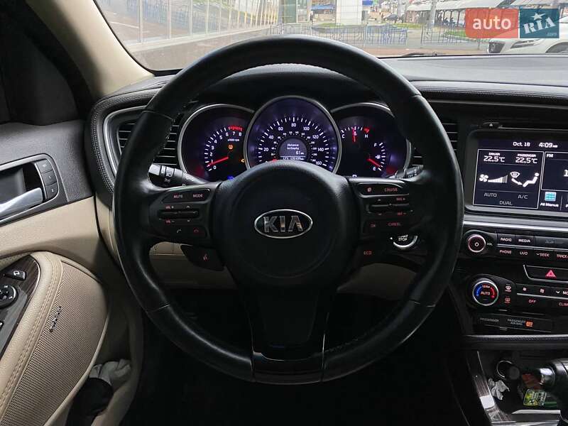 Седан Kia Optima 2014 в Киеве