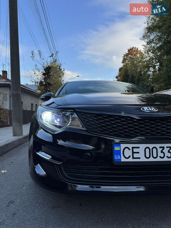 Седан Kia Optima 2017 в Черновцах