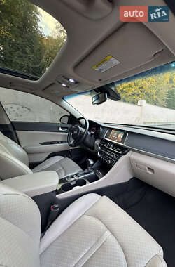 Седан Kia Optima 2017 в  фото 20 Седан Kia Optima 2017 в